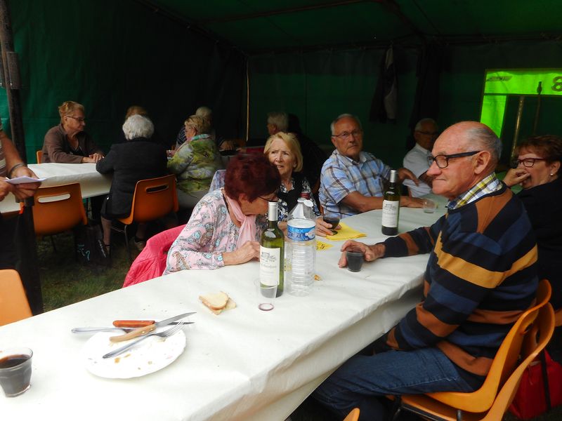 Repas champetre 2019--01